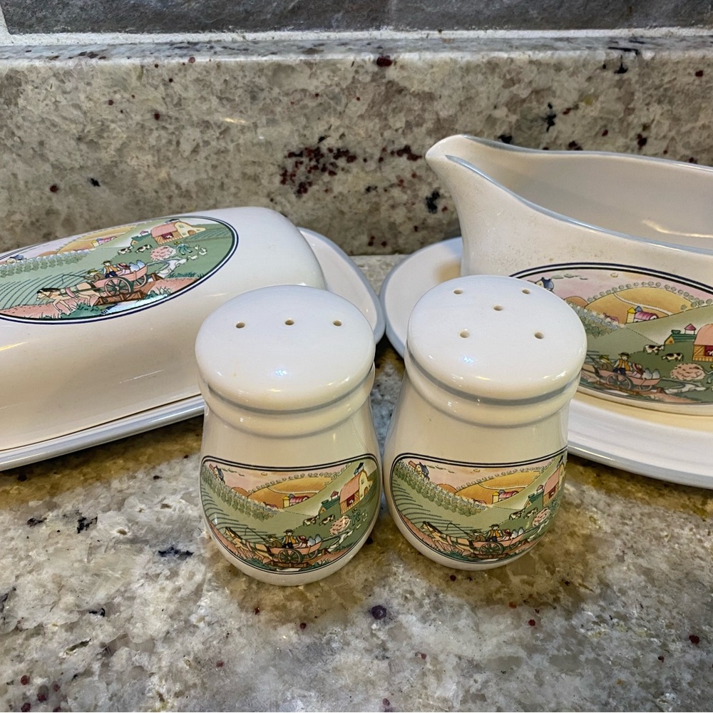 Studio Nova 6 Piece Serving Set Cottage Core Butter, Gravy , Salt‎ And Pepper